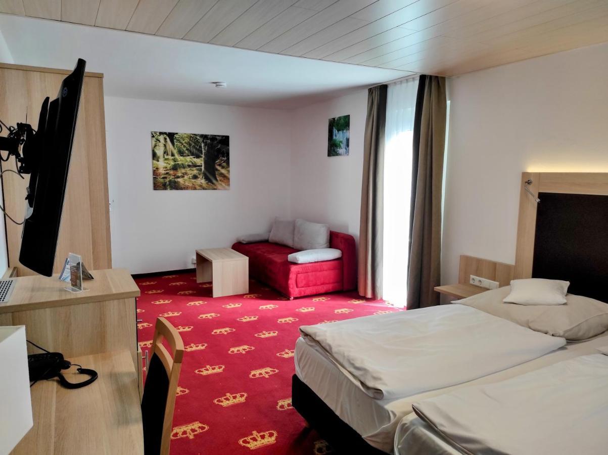 באיירסברון Wellness Hotel Garni Krone מראה חיצוני תמונה