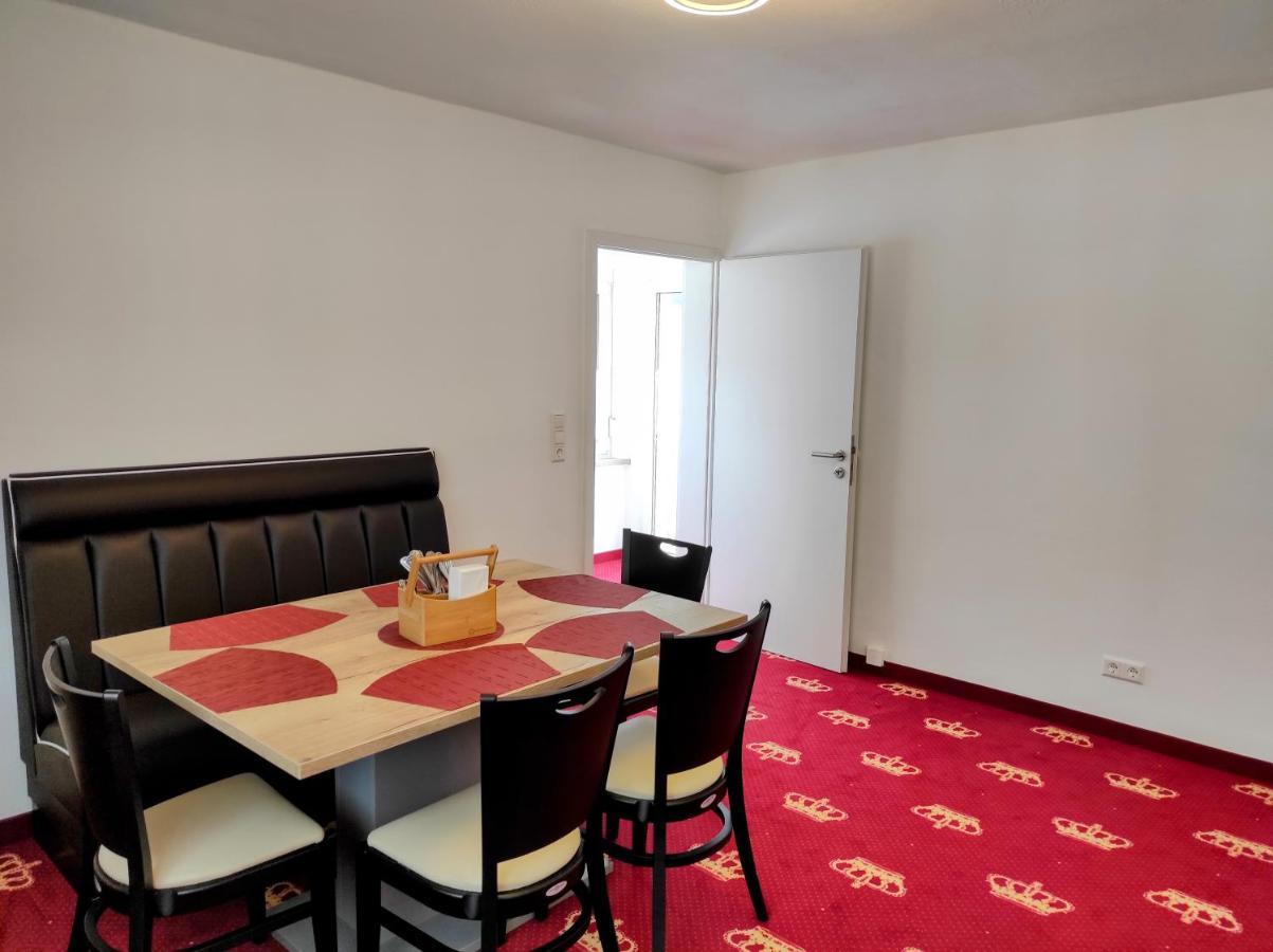 באיירסברון Wellness Hotel Garni Krone מראה חיצוני תמונה