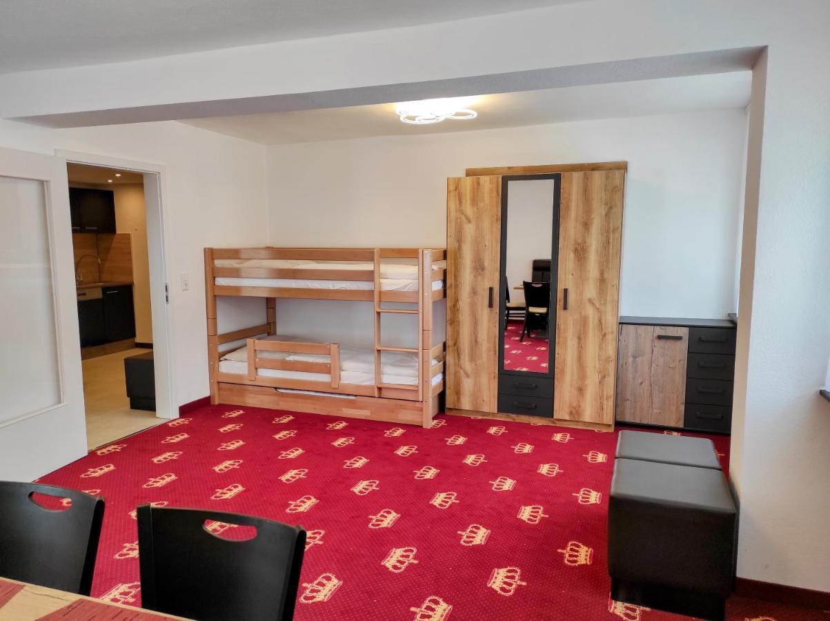 באיירסברון Wellness Hotel Garni Krone מראה חיצוני תמונה