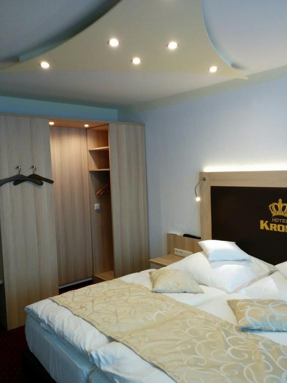 באיירסברון Wellness Hotel Garni Krone מראה חיצוני תמונה