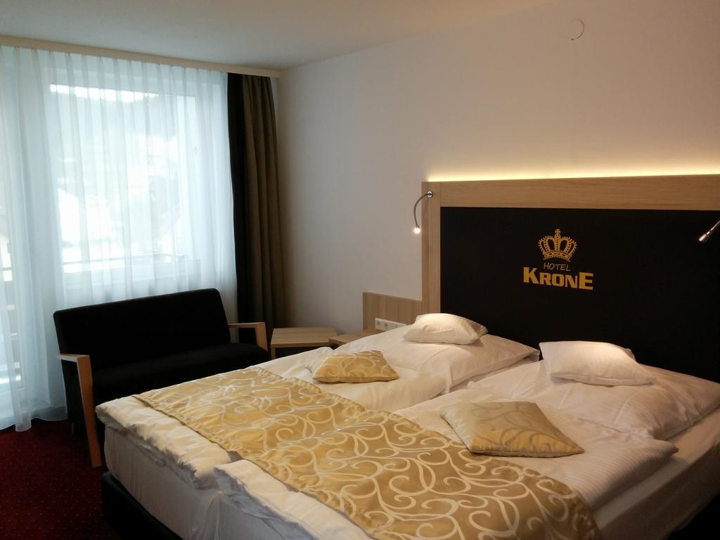 באיירסברון Wellness Hotel Garni Krone מראה חיצוני תמונה