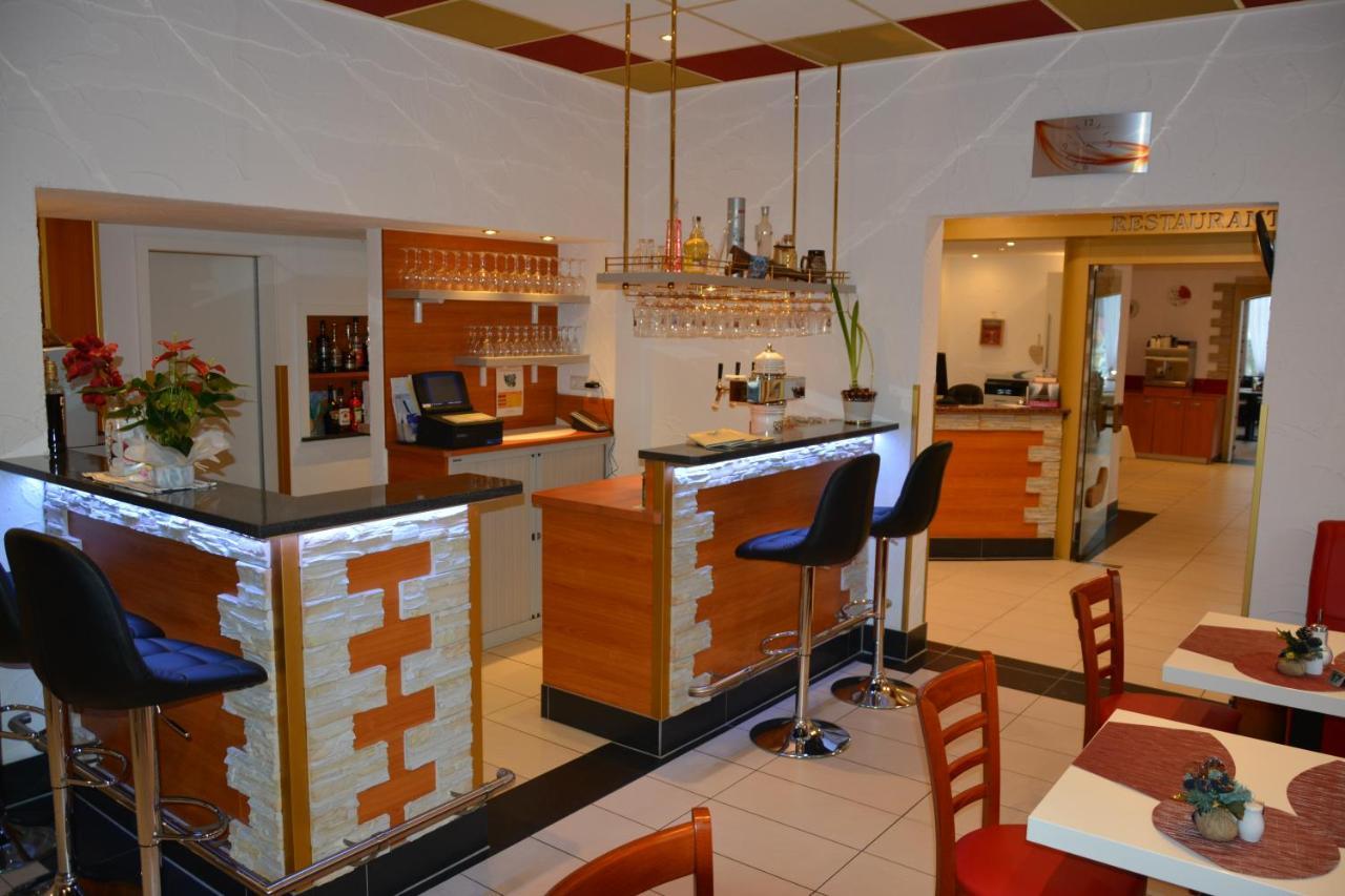 באיירסברון Wellness Hotel Garni Krone מראה חיצוני תמונה
